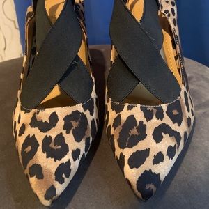 NWOT J. Reneè leopard print heels